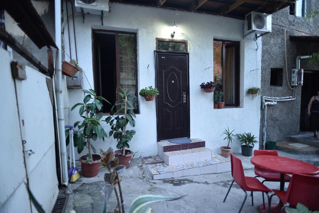 Guesthouse Gia Tbilisi Zewnętrze zdjęcie