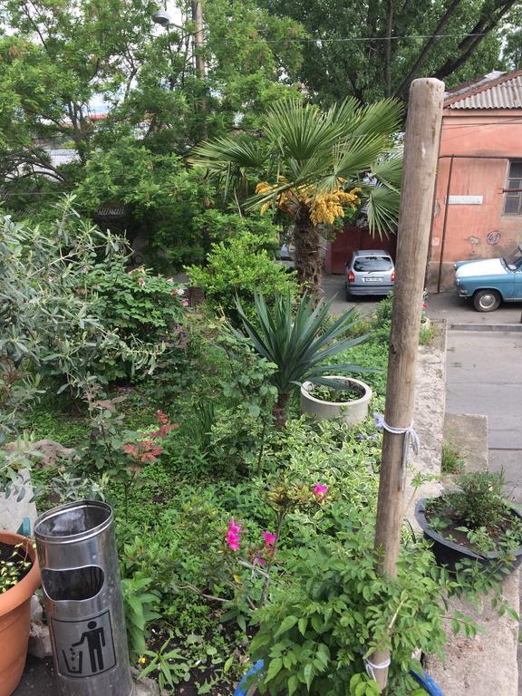 Guesthouse Gia Tbilisi Zewnętrze zdjęcie