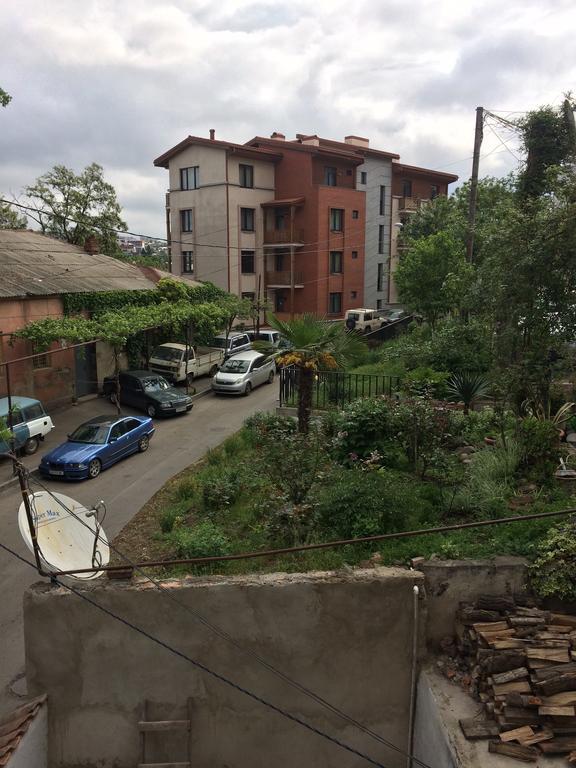 Guesthouse Gia Tbilisi Zewnętrze zdjęcie