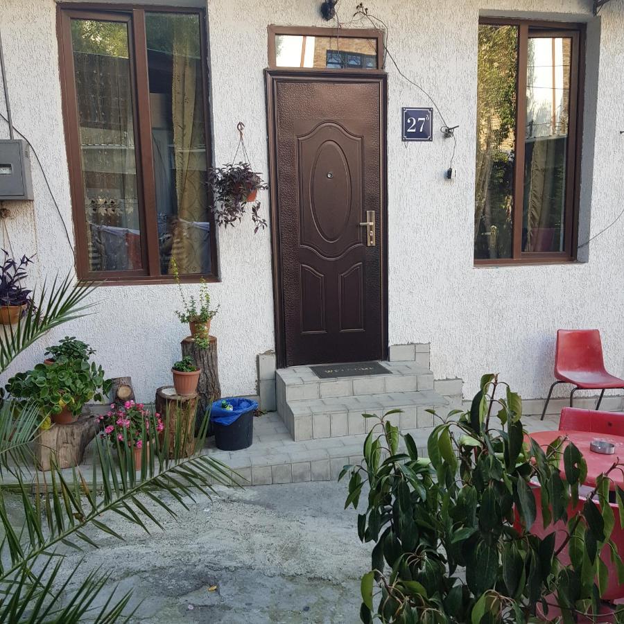Guesthouse Gia Tbilisi Zewnętrze zdjęcie