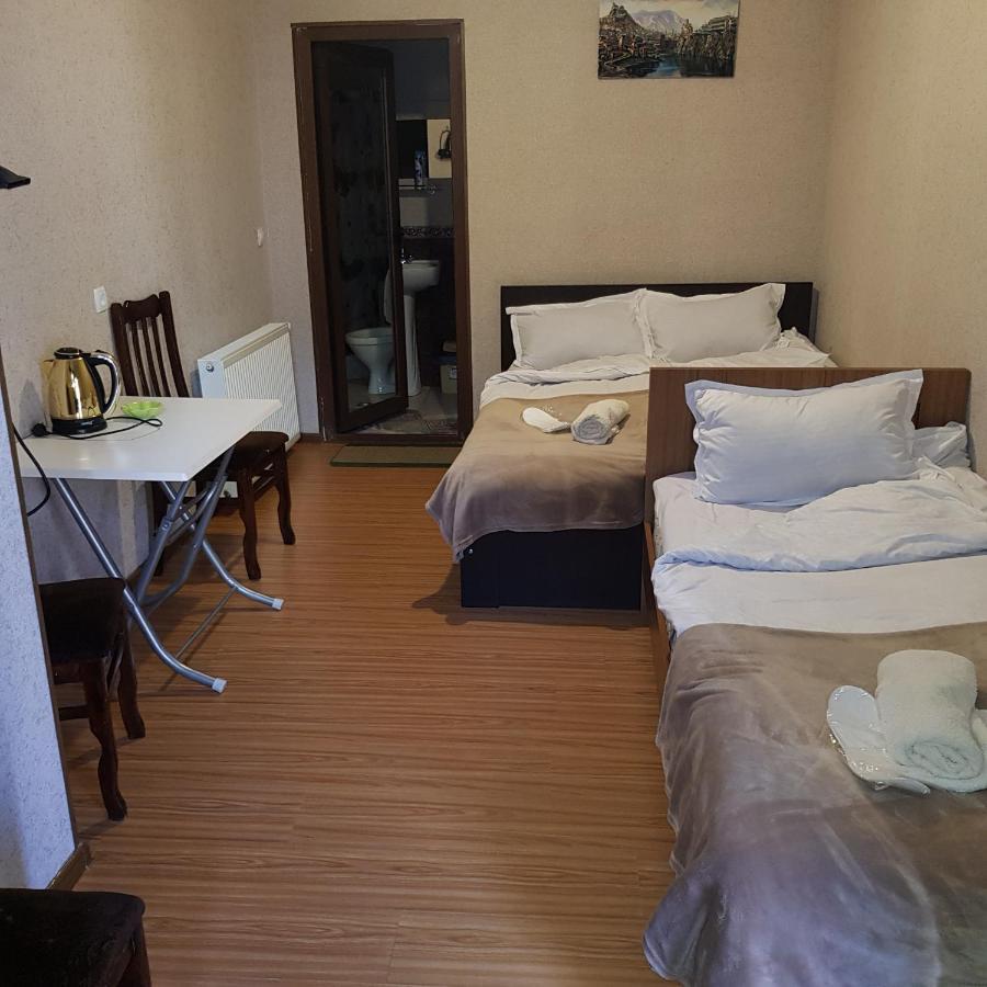 Guesthouse Gia Tbilisi Zewnętrze zdjęcie