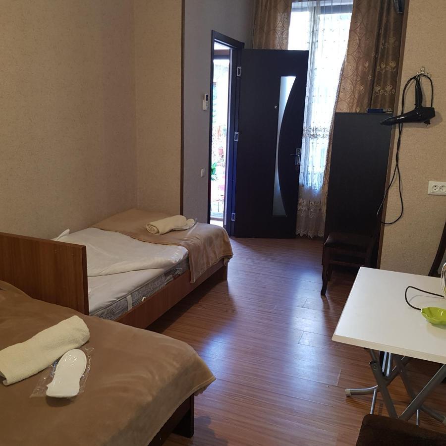 Guesthouse Gia Tbilisi Zewnętrze zdjęcie